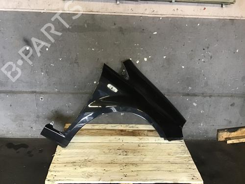 Guarda-lamas direito Guarda-lamas direito FIAT PUNTO EVO (199_) 1.4 16V (105 hp) 33792584 33792584