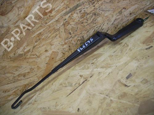 Used Front windshield wiper arm VW POLO III (6N1) 50 1.0 (50 hp) 14693535