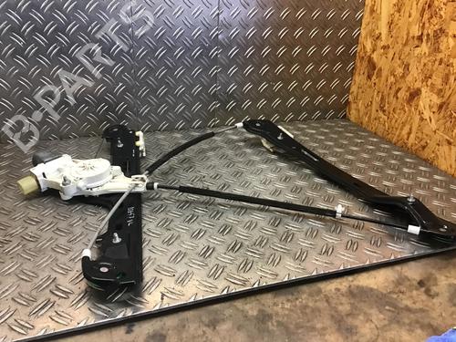 Front left window mechanism BMW 1 (E87) 120 d | BP35788664C22 - Image 4