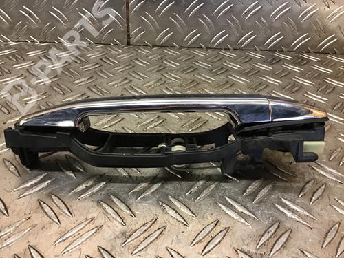 Front right exterior door handle MERCEDES-BENZ E-CLASS T-Model (S210) E 270 T CDI (210.216) | BP7096268C129 