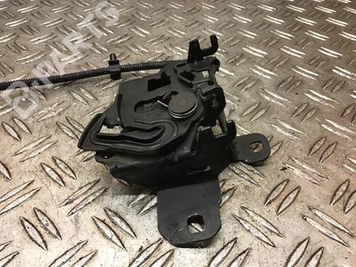 Hood lock VW GOLF IV (1J1) 1.6 16V | BP11832246C133 