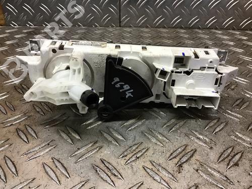 AC Styreenhet / Manøvreringsenhet FORD FOCUS II (DA_, HCP, DP) 1.6 | BP8901806I5 