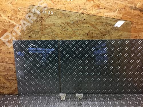 Used Rear right door window Rear right door window NISSAN X-TRAIL I (T30) 2.2 dCi 4x4 (136 hp) 8530992 8530992