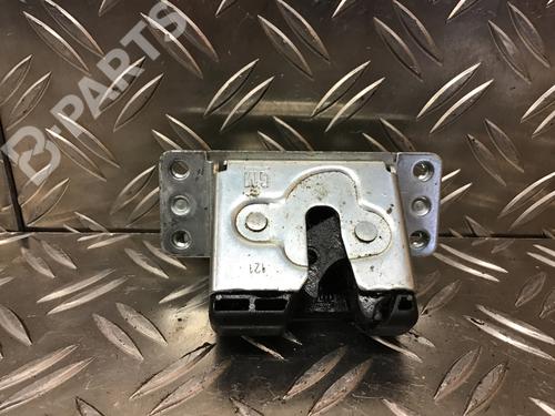 Used Tailgate lock OPEL MERIVA A MPV (X03) 1.6 (E75) (105 hp) 5638364
