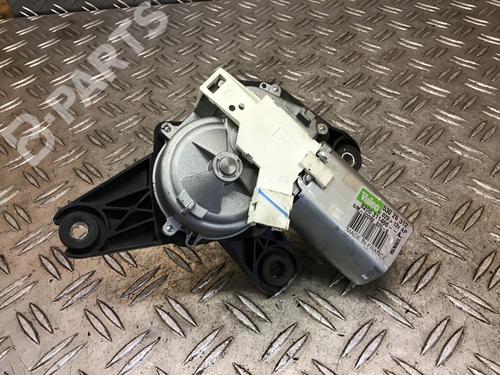 Rear wiper motor RENAULT CLIO III (BR0/1, CR0/1) 1.6 16V (BR05, BR0B, BR0Y, BR15, BR1J, BR1M, BR1Y, CR0B,... | BP8677046M102 