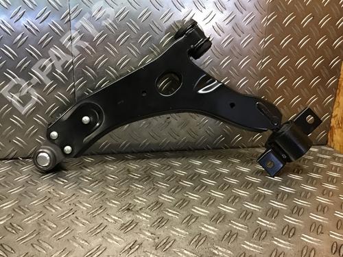 Left front suspension arm FORD FOCUS I (DAW, DBW) 1.6 16V | BP10315923M12 