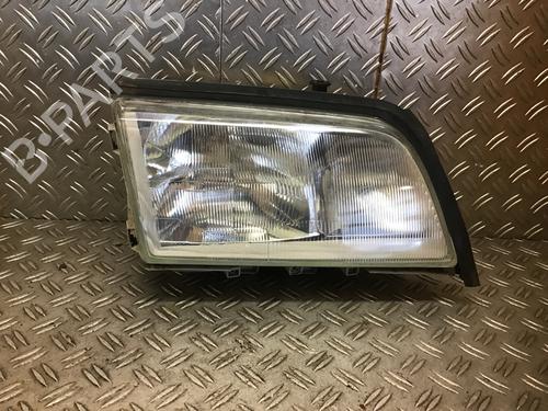 Used Right headlight MERCEDES-BENZ C-CLASS (W202) C 180 (202.018) (122 hp) 28690654