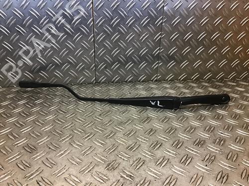 Used Front windshield wiper arm FIAT GRANDE PUNTO (199_) 1.3 D Multijet (75 hp) 21065484