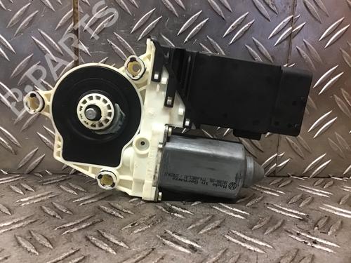 Right front window motor VW GOLF IV (1J1) 1.4 16V | BP22387602E20 