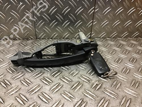 Maniglia esterna anteriore sinistra SKODA FABIA I Combi (6Y5) 1.4 16V (75 hp) 31625348