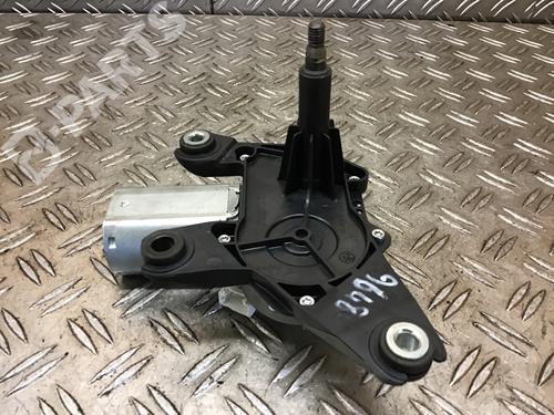 Rear wiper motor RENAULT CLIO III (BR0/1, CR0/1) 1.6 16V (BR05, BR0B, BR0Y, BR15, BR1J, BR1M, BR1Y, CR0B,... | BP8677046M102 