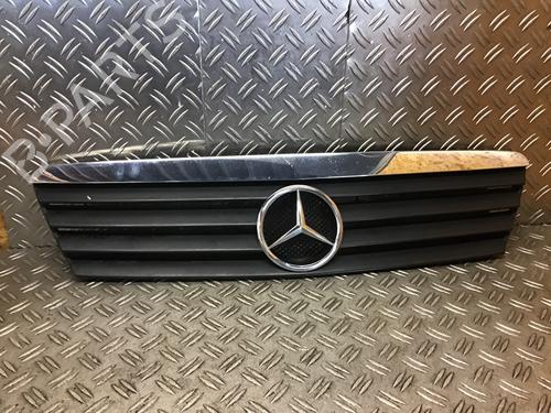 Used Grille MERCEDES-BENZ A-CLASS (W168) A 140 (168.031, 168.131) (82 hp) 29467044