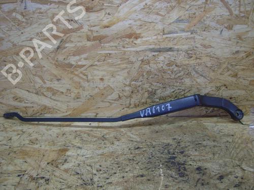 Used Front windshield wiper arm AUDI 80 B4 Avant (8C5) 2.6 (150 hp) 14693202