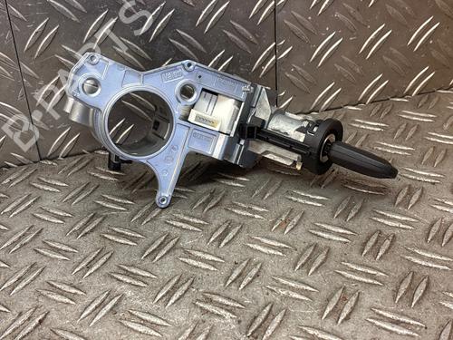 ignition-barrel-opel-astra-h-estate-a04-2004-2005-2006-2007-2008-2009-2010-2011-2012-2013-2014-37703709 main image