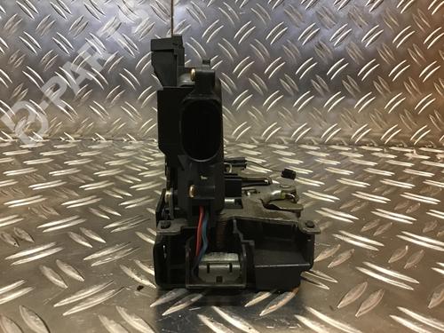 Rear left lock AUDI A2 (8Z0) 1.4 TDI | BP5182265C100 