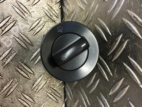 Used Headlight switch Headlight switch 38061960 38061960