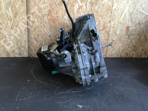 Gearbox DACIA SANDERO II TCe 90 (B8M1, B8MA, B8AC) | BP32283181M3