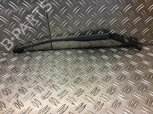 Used Front windshield wiper arm MERCEDES-BENZ SLK (R170) 200 (170.435) (136 hp) 14695278