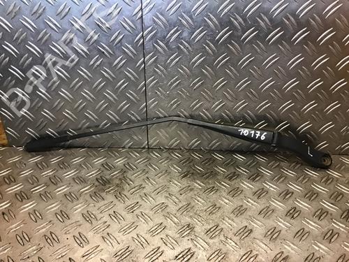 Used Front windshield wiper arm MERCEDES-BENZ A-CLASS (W169) A 150 (169.031, 169.331) (95 hp) 15622399