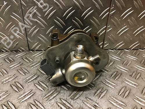 Pompe à injection BMW 1 (E87) 118 i (143 hp) 31352096