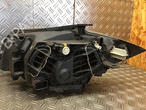 Right headlight BMW 1 (E87) 118 i | BP31250507C29