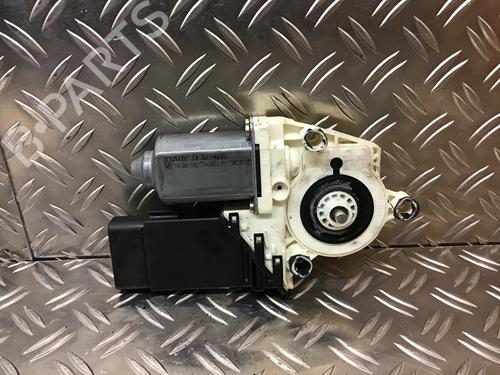 Right front window motor VW GOLF IV (1J1) 1.9 TDI | BP14694744E20 