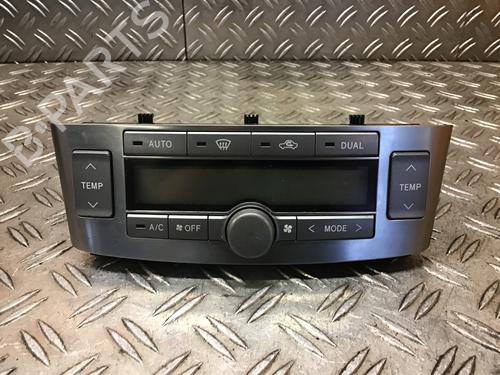 Used Climate control TOYOTA AVENSIS Estate (_T25_) 2.2 D-4D (ADT251_, ADT251R) (150 hp) 15543990