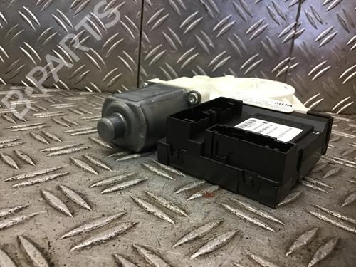 Left front window motor AUDI A3 (8P1) 2.0 FSI | BP27437949E21 