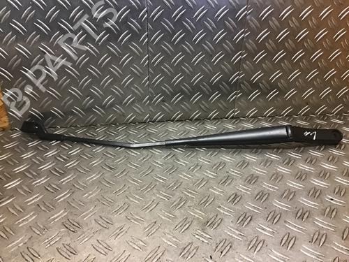 Used Front windshield wiper arm SEAT IBIZA IV (6J5, 6P1) 1.4 (85 hp) 20123797