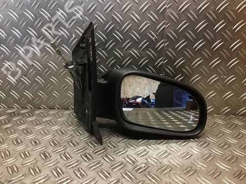 Außenspiegel rechts für VW FOX Hatchback (5Z1, 5Z3, 5Z4) 1.2 (55 hp) 31809335