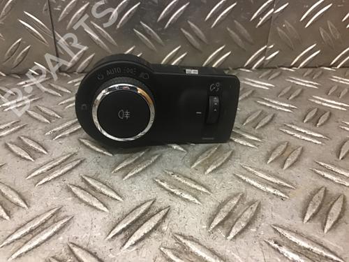 Used Headlight switch OPEL INSIGNIA A (G09) 2.0 CDTI (68) (160 hp) 32854853