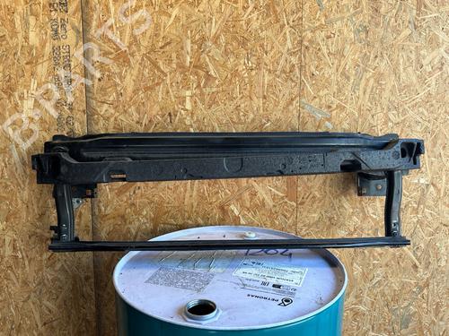 Used Front bumper reinforcement Front bumper reinforcement 36860722 36860722