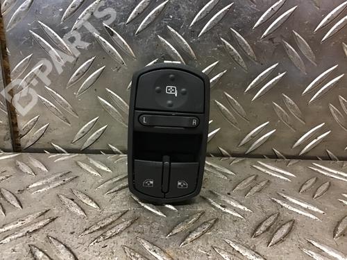 Used Switch OPEL CORSA D (S07) 1.0 (L08, L68) (60 hp) 9493897