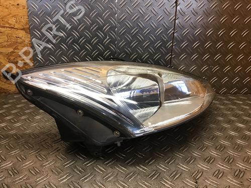 Phare droit FORD FOCUS I (DAW, DBW) 1.8 16V | BP30923312C29
