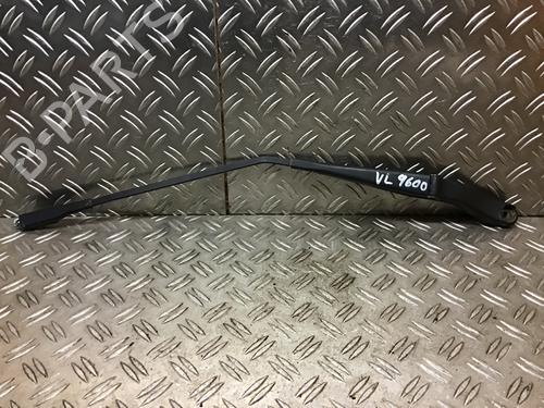 Used Front windshield wiper arm MERCEDES-BENZ A-CLASS (W169) A 150 (169.031, 169.331) (95 hp) 14695330