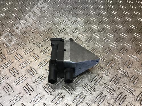 ignition-coil-mercedes-benz-e-class-t-model-s124-e-220-t-124082-mercedes-benz-0001582485-1993-1994-1995-1996-9542622 main image