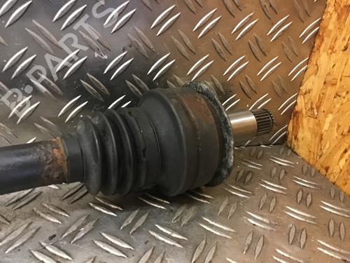Left rear driveshaft MERCEDES-BENZ C-CLASS (W204) C 200 Kompressor (204.041) | BP28282918M40 
