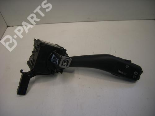 Used Steering column stalk VW TOURAN (1T1, 1T2) 2.0 TDI (140 hp) 5057671