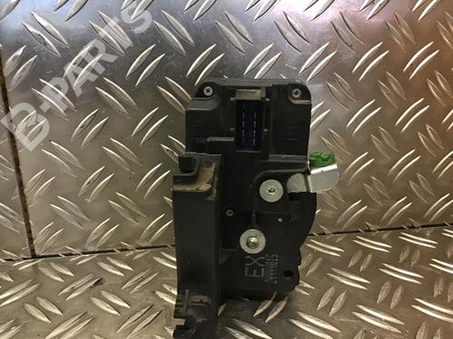 Front left lock OPEL ZAFIRA A MPV (T98) 2.0 DTI 16V (F75) | BP5786001C98 