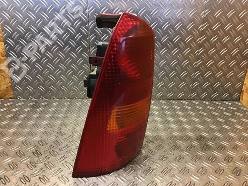 Left taillight FORD FOCUS I Turnier (DNW) 1.4 16V | BP8949403C34 