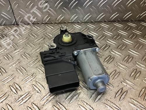 Used Left rear window motor VW GOLF PLUS V (5M1, 521) 1.4 16V (75 hp) 16759096