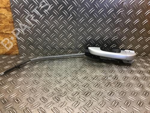 Venstre fortil udvendigt håndtag VW GOLF VI (5K1) 1.4 TSI (122 hp) 30099922