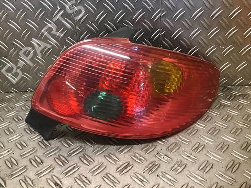 Used Right taillight Right taillight PEUGEOT 206 Hatchback (2A/C) 1.4 16V (88 hp) 33619677 33619677