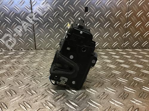 Høyre foran lås SKODA FABIA I Combi (6Y5) 1.4 16V (75 hp) 7257642