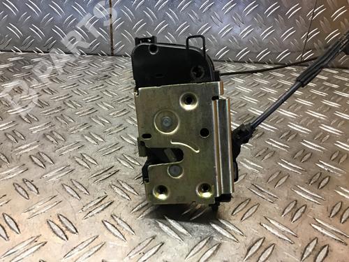 Used Rear right lock RENAULT SCÉNIC II (JM0/1_) 2.0 (JM05, JM0U, JM1N, JM1U, JM2V) (135 hp) 7636391