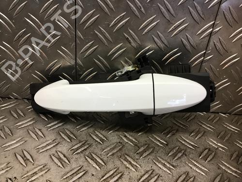 Venstre bak utvendig håndtak FORD FIESTA VI (CB1, CCN) 1.25 (82 hp) 26691595