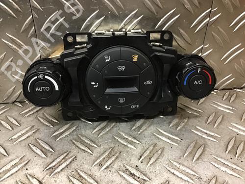 Commande Chauffage FORD FIESTA VI (CB1, CCN) 1.0 EcoBoost (100 hp) 23208232