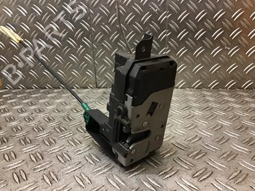 front-right-lock-opel-zafira-zafira-family-b-a05-2005-2006-2007-2008-2009-2010-2011-2012-2013-2014-2015-2016-2017-2018-2019-30444886 main image