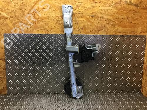 Alzacristallo anteriore sinistro DACIA SANDERO II TCe 90 (B8M1, B8MA, B8AC) (90 hp) 32305538