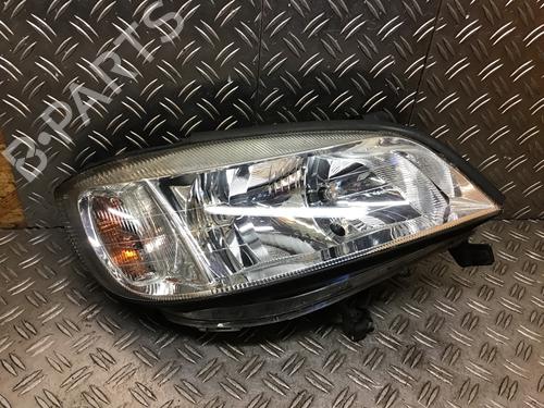 Used Right headlight OPEL ZAFIRA A MPV (T98) 1.6 16V (F75) (101 hp) 31061032